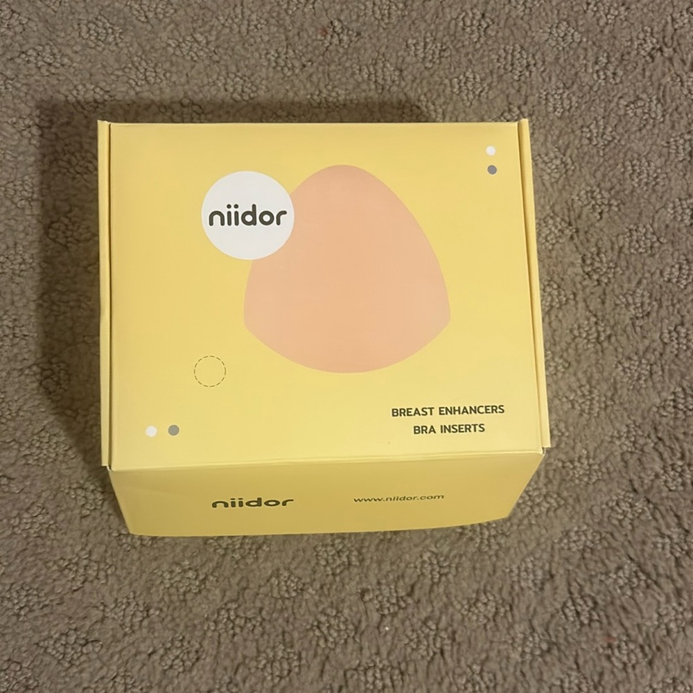 niddor trending sticky bra